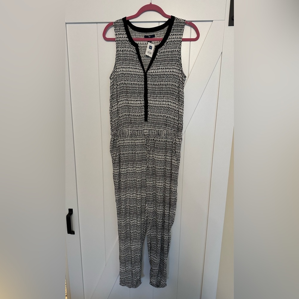 NEW Gap Sleeveless Jumpsuit